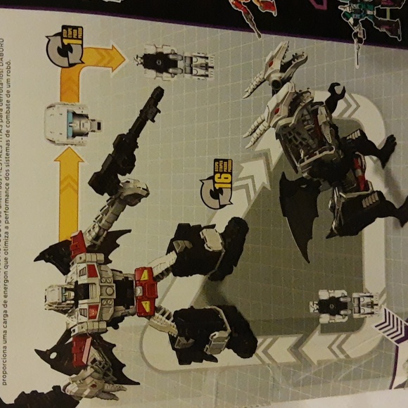 Transformers Generations Deluxe Class Titans Return DABURU & TWINFERNO SEALED - Picture 8 of 15